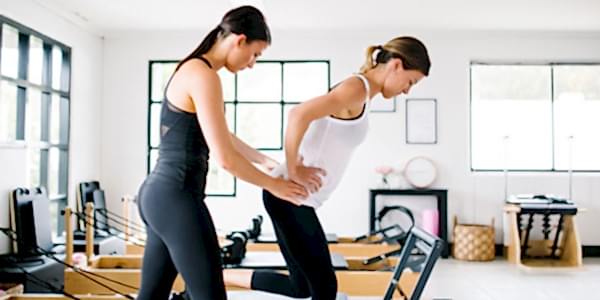 Osteoporoz (kemik erimesi) gibi problemlerin yanında omurga ve eklem mobilizasyon ve stabilizasyon çalışmalarıyla günlük yaşam kalitenizi arttıracak ve daha konforlu bir gündelik yaşam sürmenizi sağlayacak çalışmalarla CoreLab eğitmenleri olarak hizmetinizdeyiz.
klinik pilates, medikal pilates, klinik pilates mecidiyeköy, klinik pilates şişli klinik pilates, medikal pilates, klinik pilates mecidiyeköy, klinik pilates şişli